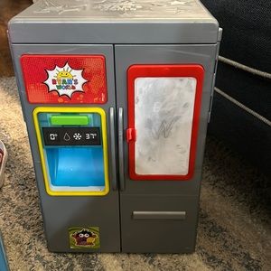 Ryan’s World Fridge, Lights and Sounds